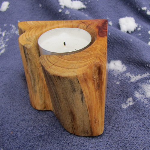 Dřevěný svícen — foto 5