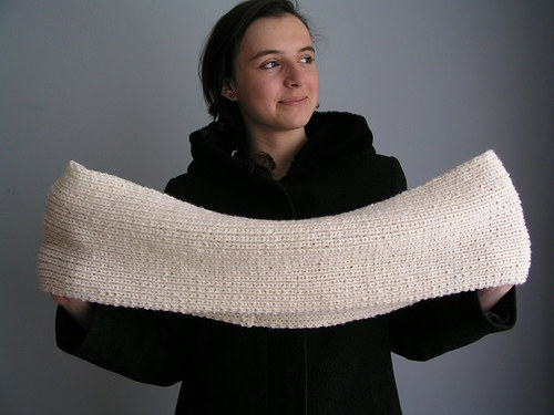 Nekonečná šála - bílá. — foto 3