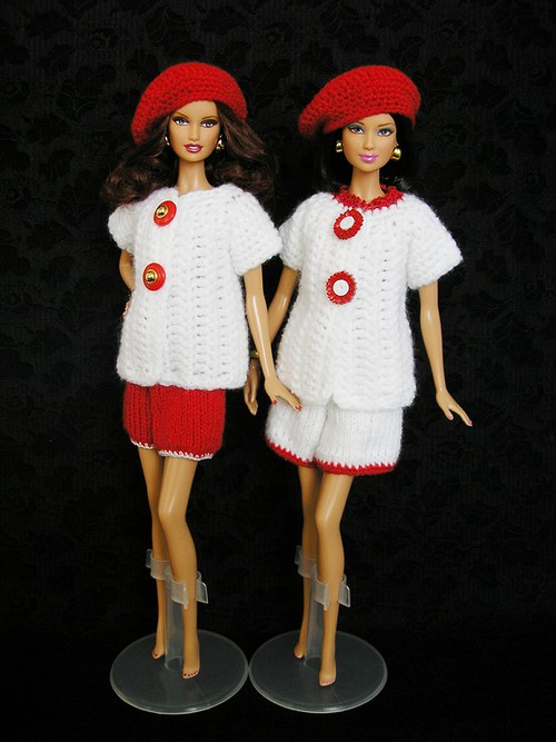 Bílo-červený komplet pro Barbie — foto 3