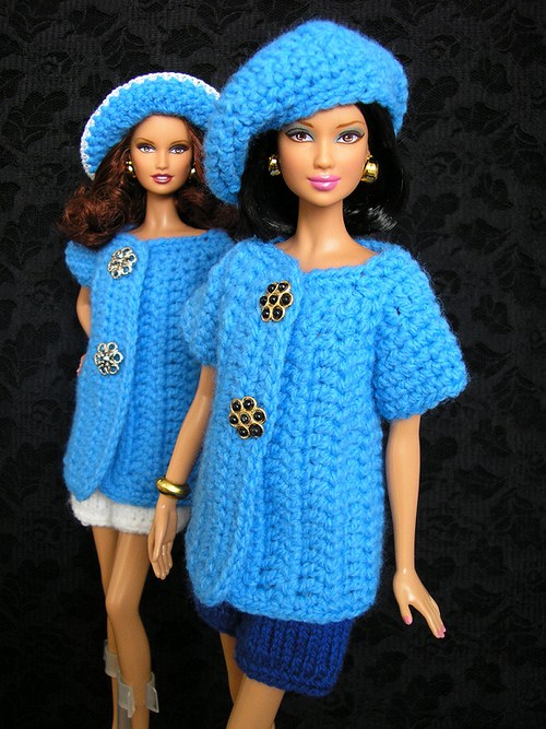 Světle modrý komplet pro Barbie I. — foto 2