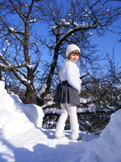 Dětská sukýnka s mašlí — foto 4