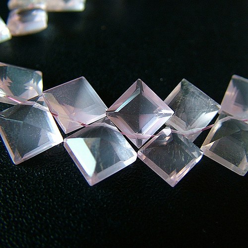 Růženín 7x7mm — foto 2