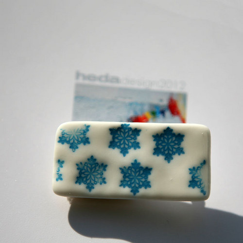 Ještě chvíli zima (porcelánová brož) — foto 4