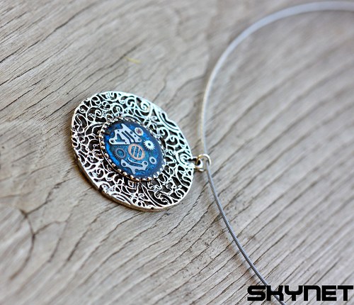 Modrý amulet — foto 2