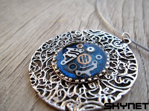 Modrý amulet — foto 3