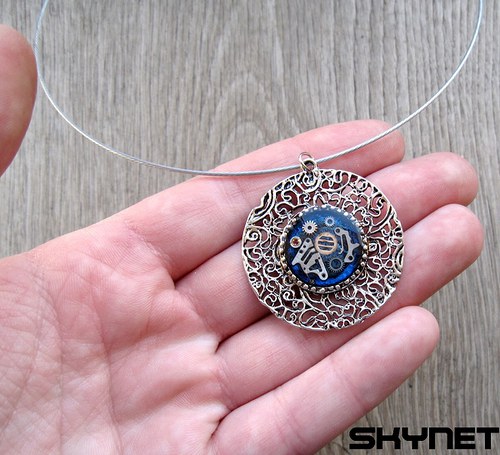 Modrý amulet — foto 5
