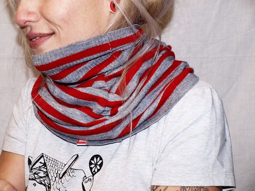 Neck-on pruhy — foto 2