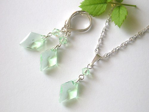 Swarovski sada Rhombus Chrysolite — foto 2