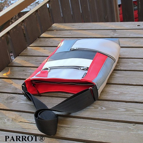 Aktovka Red Matrix Future Bag I. - Parrot® — foto 3