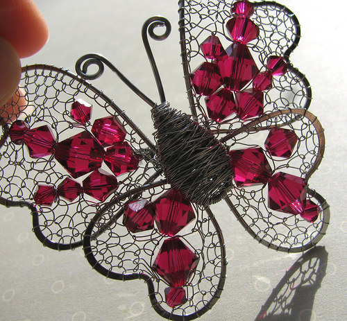 Motýl- brož Swarovski "Ruby" — foto 5