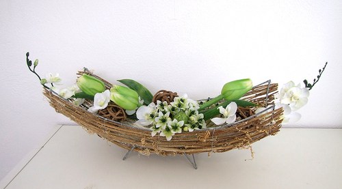 Gondola se zelenými tulipány — foto 2