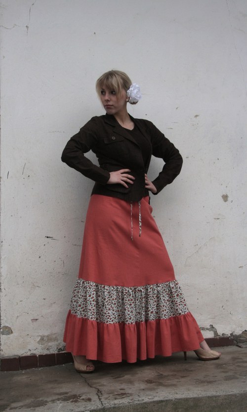 Lněná terakotová sukně — foto 3