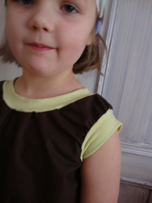 Šaty O kolečka navíc — foto 5