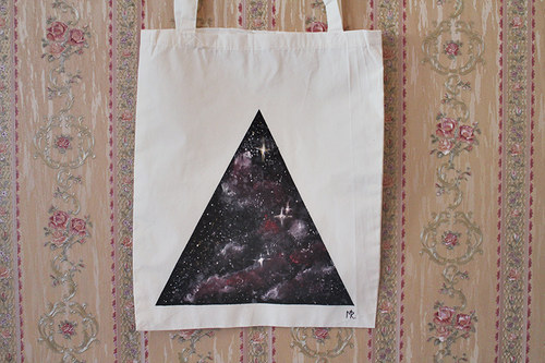 Geometric Galaxy taška Triangle red galaxy — foto 3
