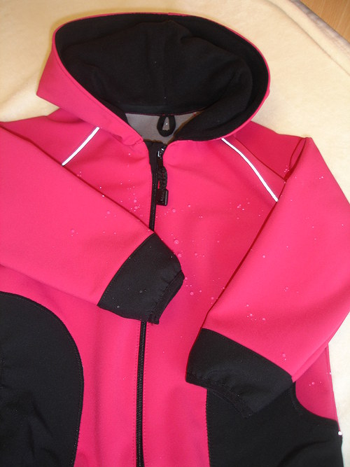 Sportovní softshellová bundička — foto 3