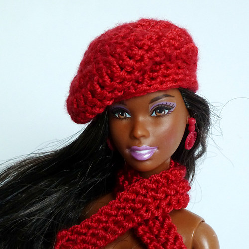 RED baret a šála pro Barbie — foto 3