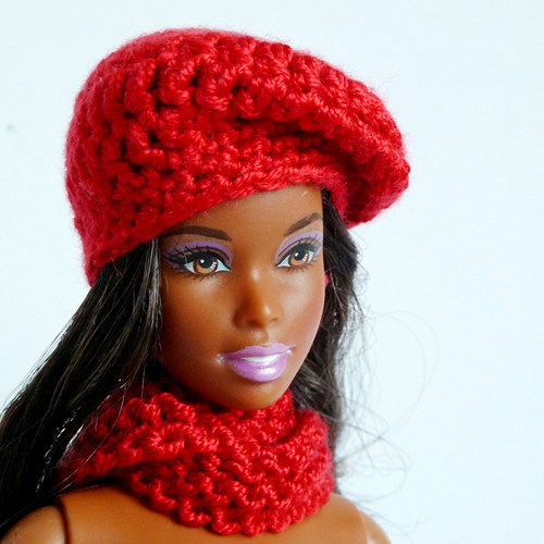 RED baret a šála pro Barbie — foto 4