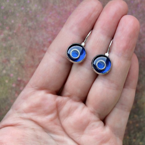 Dark blue circles — foto 2