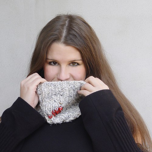 JARNÍM LONDÝNEM - nákrčník — foto 4