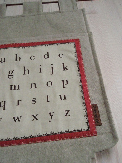 Venkovský kapsář s abecedou — foto 2