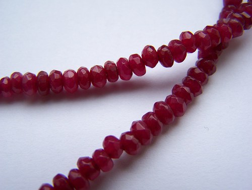 Rubín 4mm - 2 kusy. — foto 2