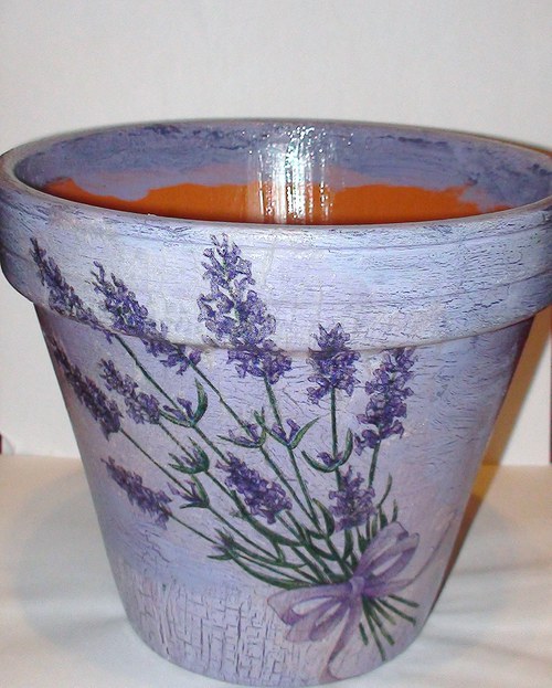Květináč s levandulí technikou decoupage — foto 2