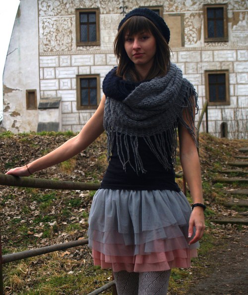 Šedo-růžová tylová sukně — foto 2