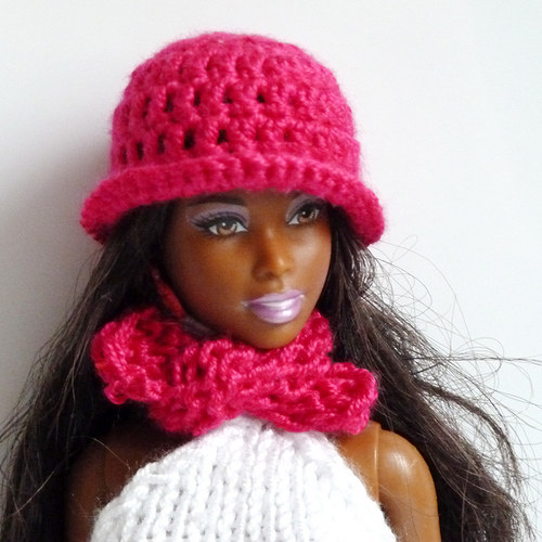 PINK klobouček a šála pro Barbie — foto 2