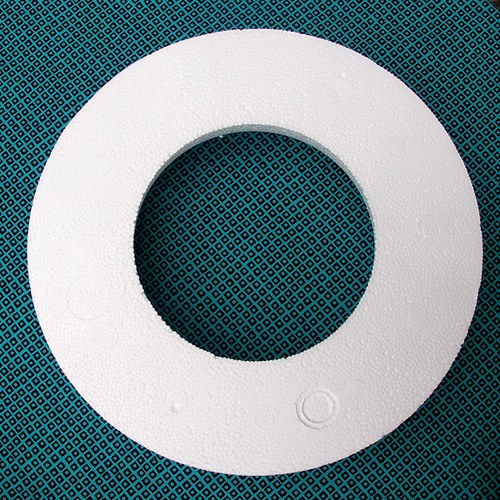 Polystyrenový věnec 25cm půlený — foto 2