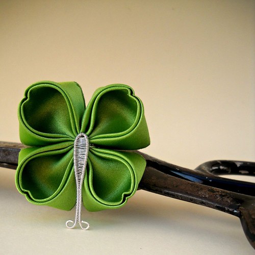 Kanzashi spona/brož Clover — foto 2