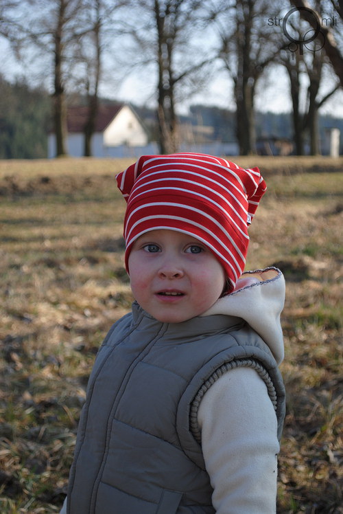 Dětská čepice červená, roky 2-4 roky — foto 2