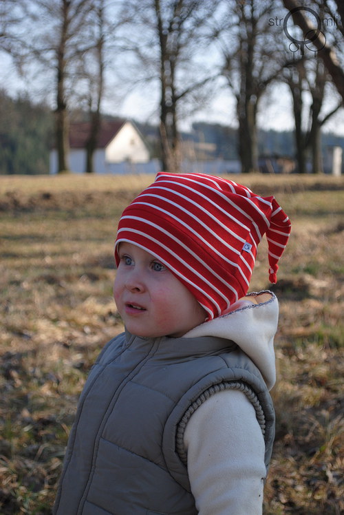 Dětská čepice červená, roky 2-4 roky — foto 3