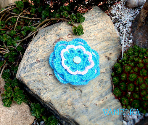 Blue flower 2 - háčkovaná brož — foto 3