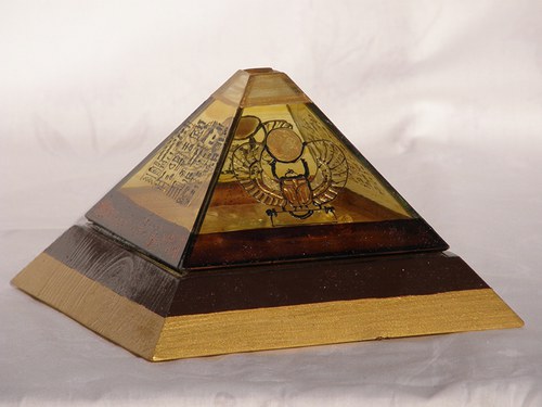 Pyramida na svíčku — foto 3