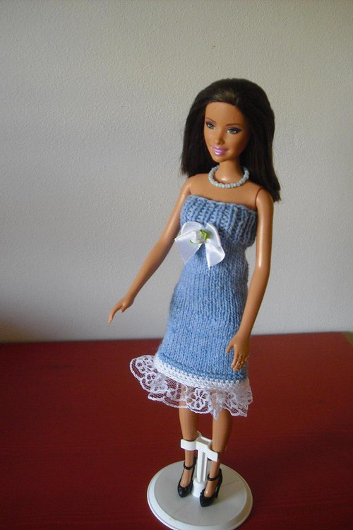 Modré šaty pro barbie — foto 2