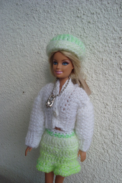 Bílý kostýmek — foto 2