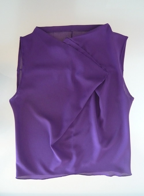 Fialovy hedvabny top — foto 2
