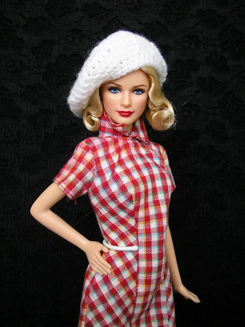 Bílý baret pro Barbie — foto 2