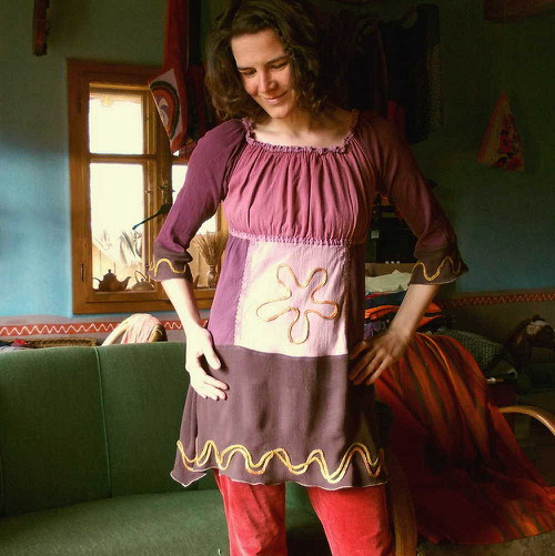 Halenka s květinou 3 — foto 2