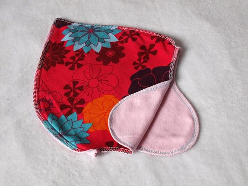 Čepka květinová — foto 2