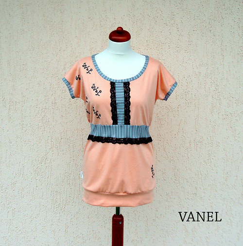 Peach with black lace — foto 3