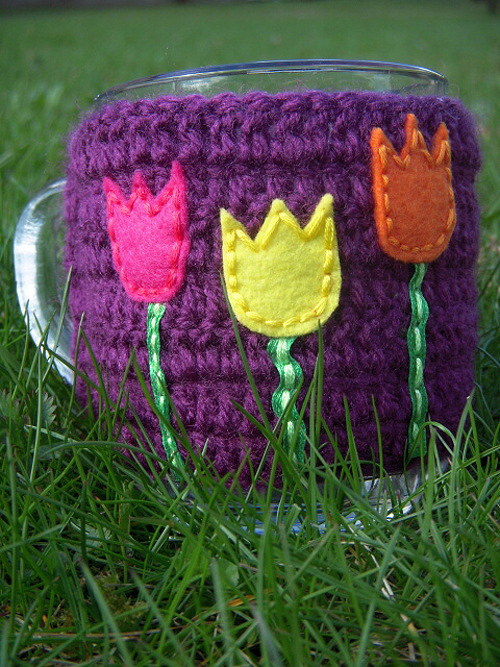 ,,Termohrnek" s tulipánky — foto 3