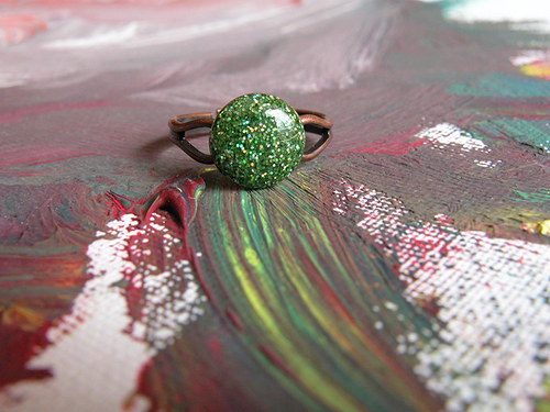 Prstýnek zelinkavý třpyt — foto 4