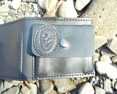Kožená steampunková peněženka Lebka — foto 3
