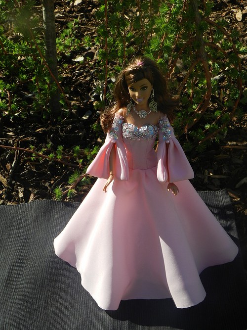 Šatičky pro Barbie — foto 2