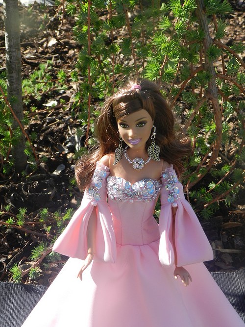 Šatičky pro Barbie — foto 3