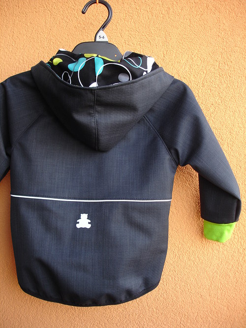 Veselá softshell bundička - magické kruhy — foto 2