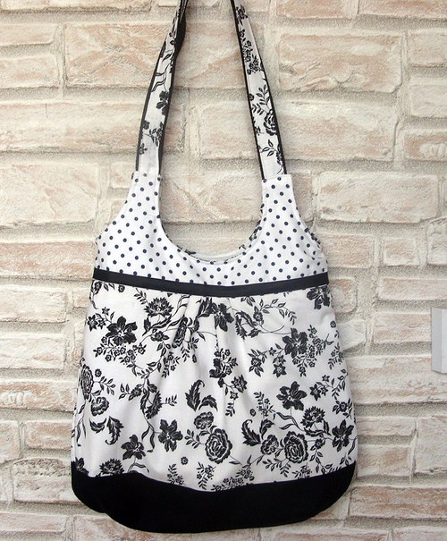 Elegantní černobílá taška — foto 2