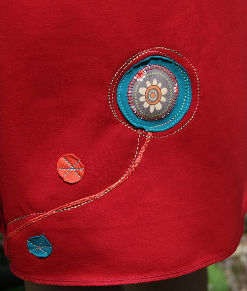 S folklorní aplikací — foto 4