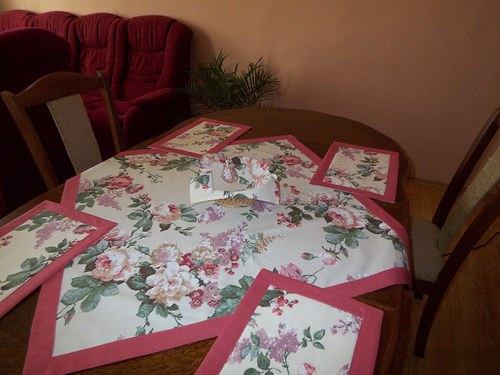 Romantický ubrus s prostíráním — foto 2